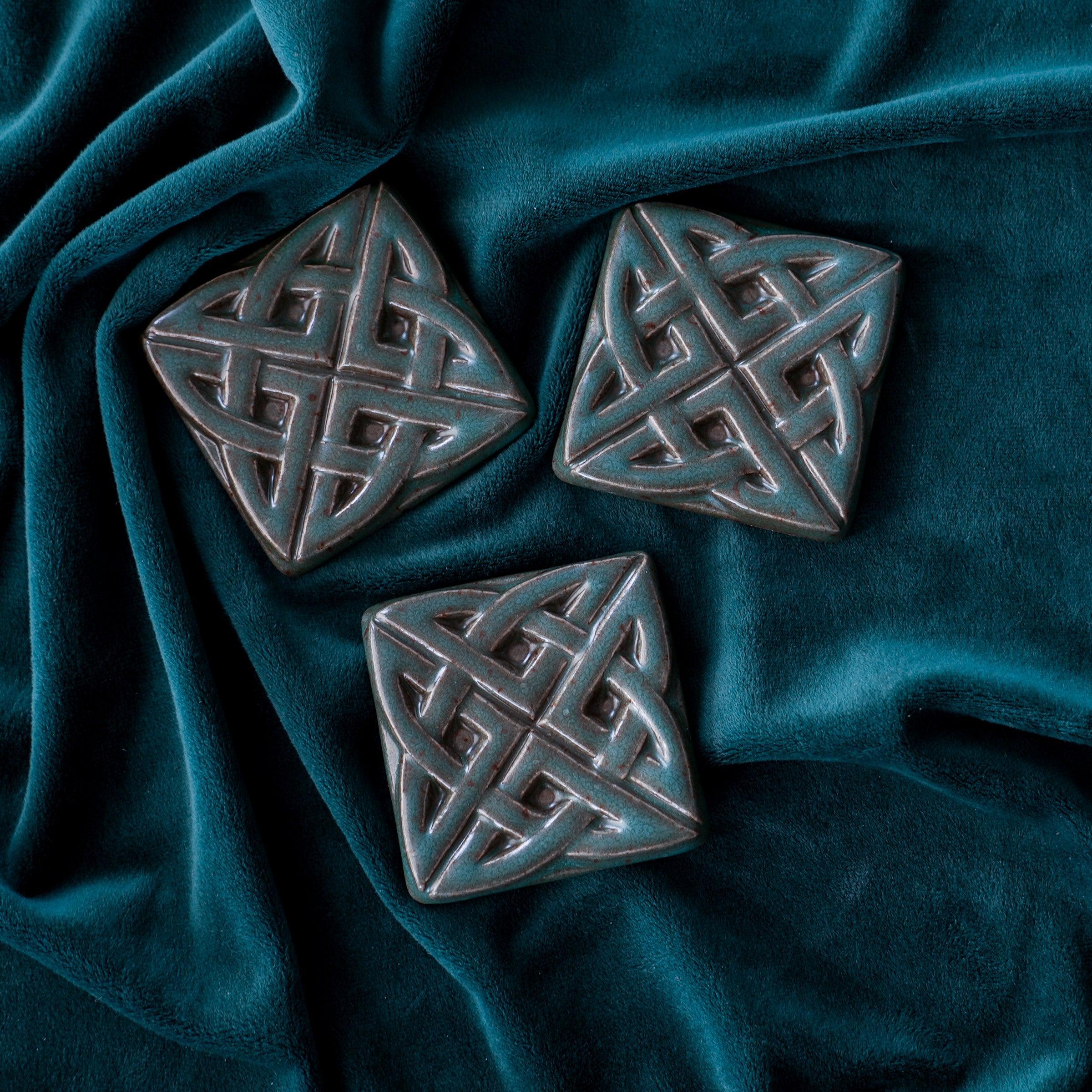 Eternity Knot Tile