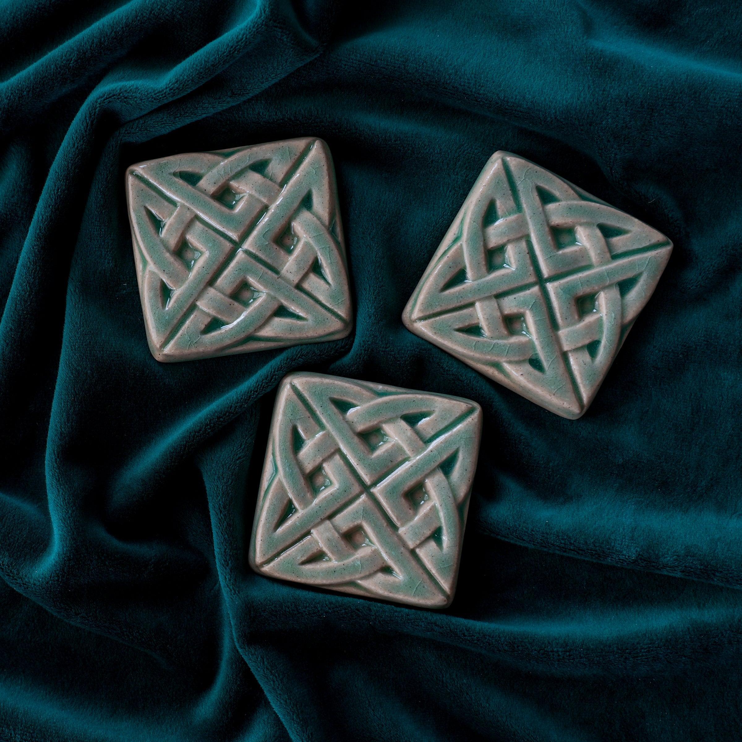 Eternity Knot Tile