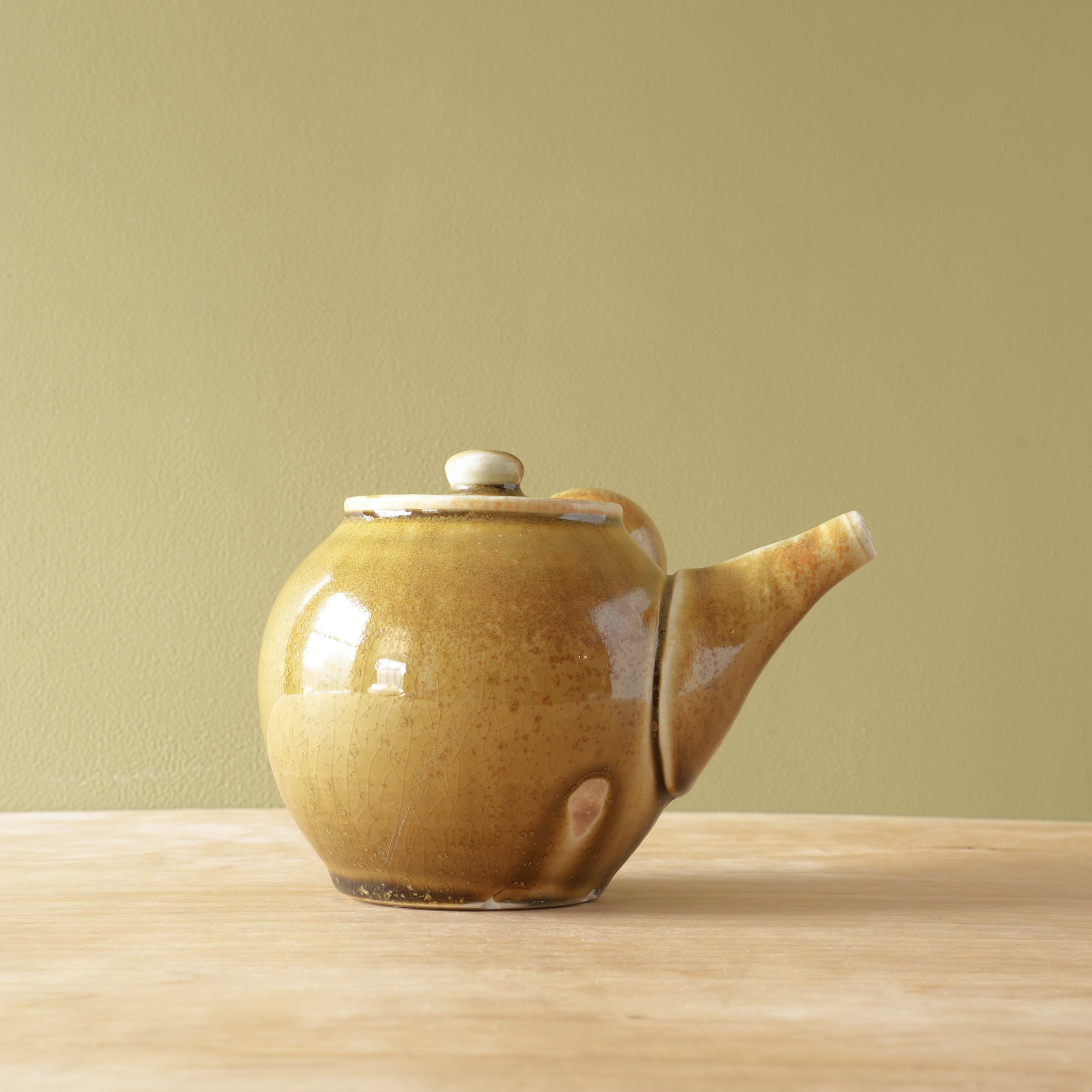 Davis | Taupe Teapot