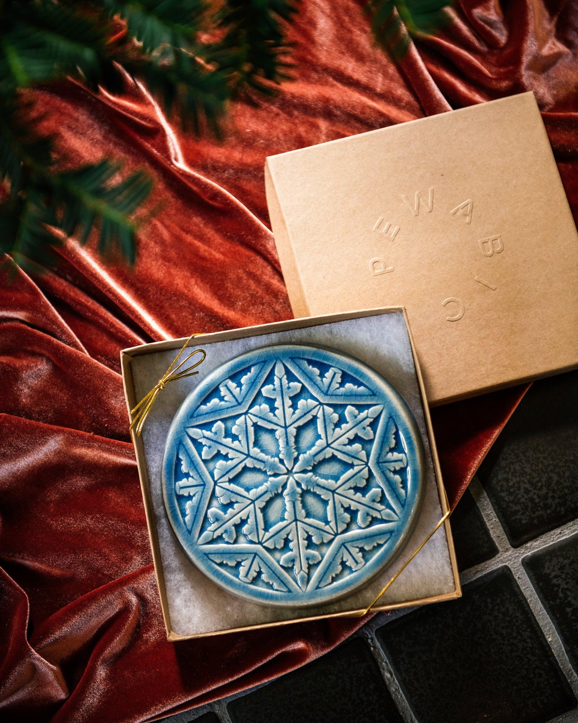 6" Snowflake Trivet