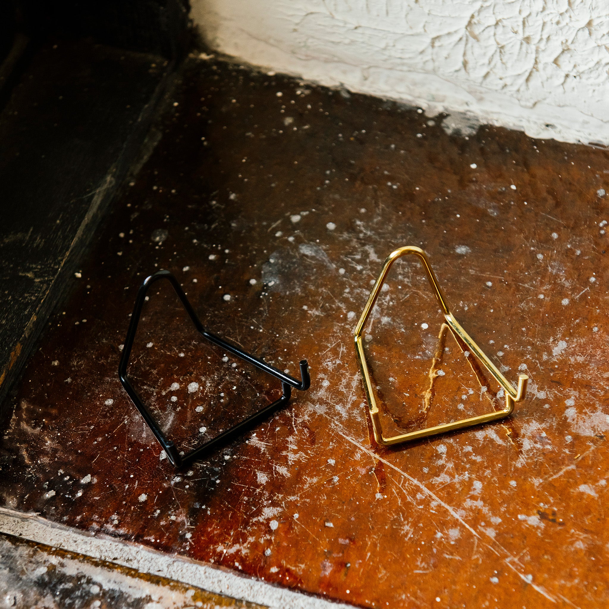 Small Tile Stand