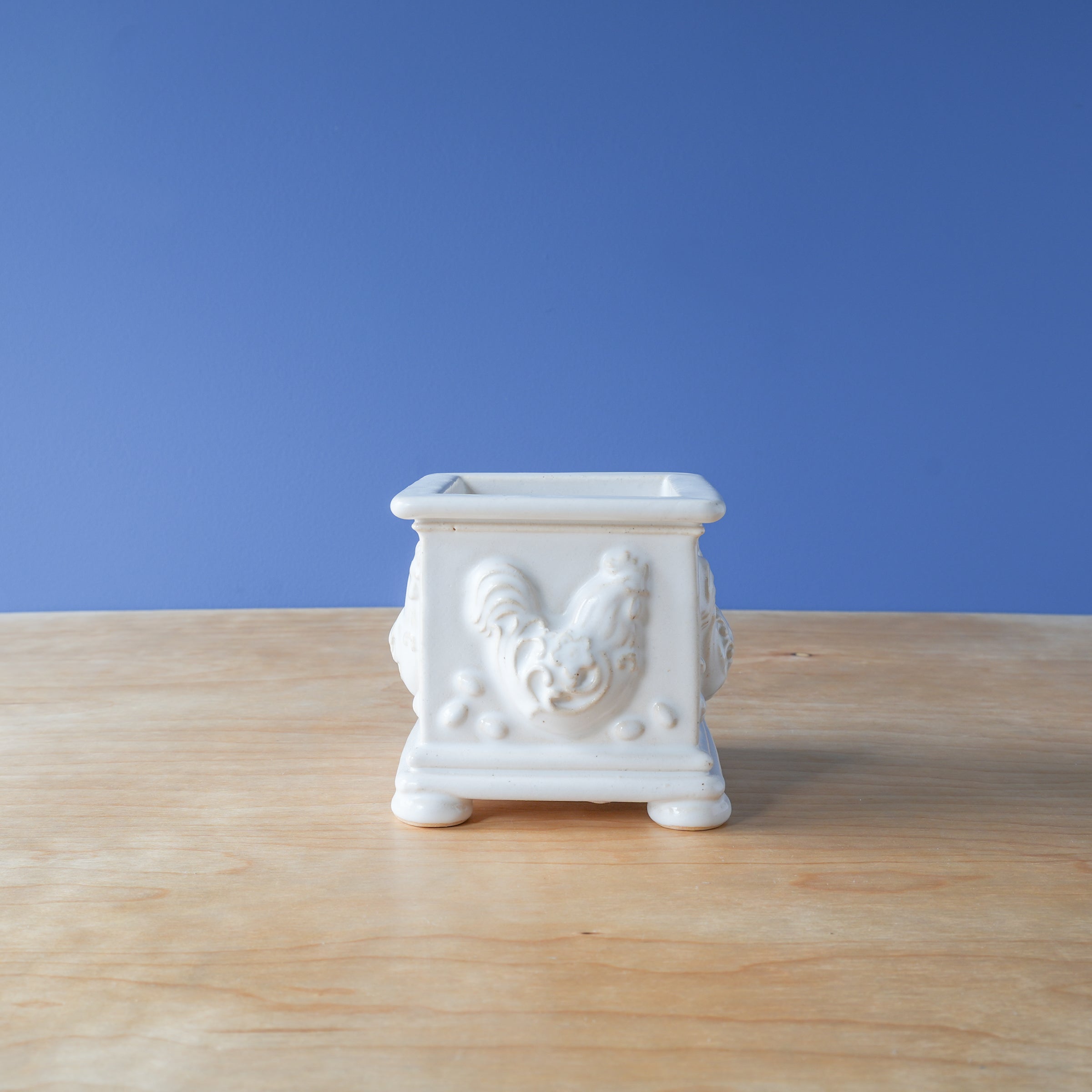 Simon | White Box Collection
