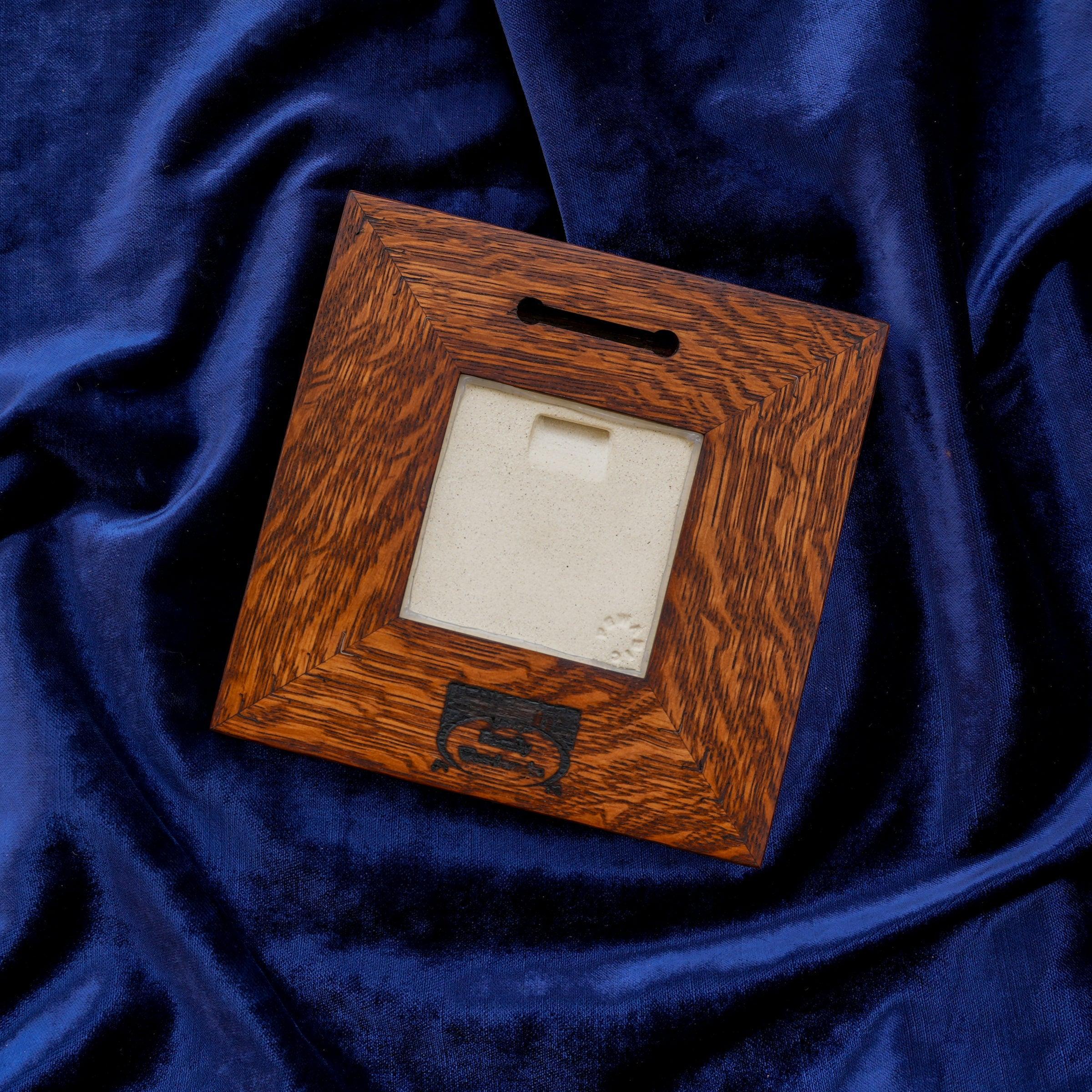Framed Sculpted Cat | Kale