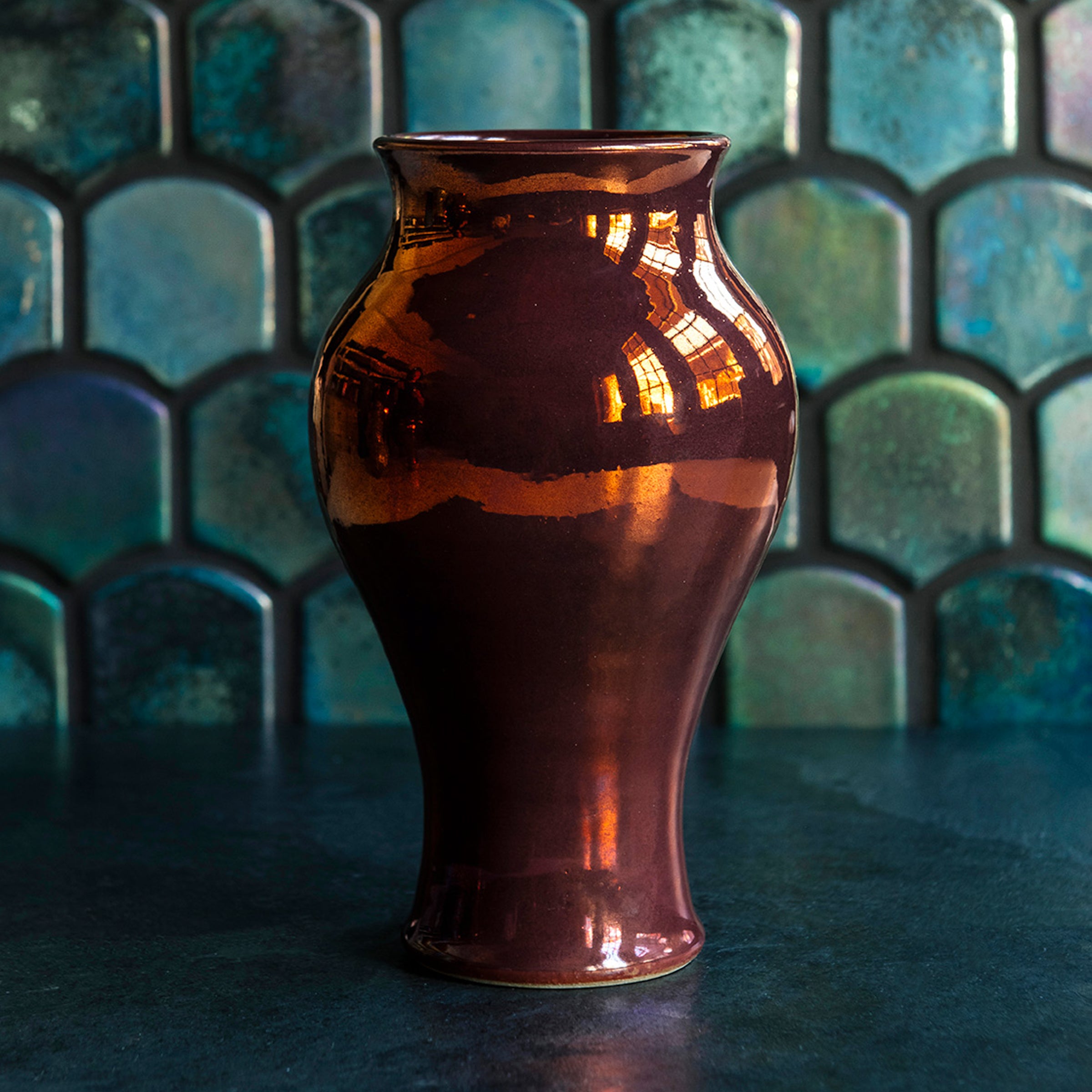 Medium Classic Vase | Iridescent